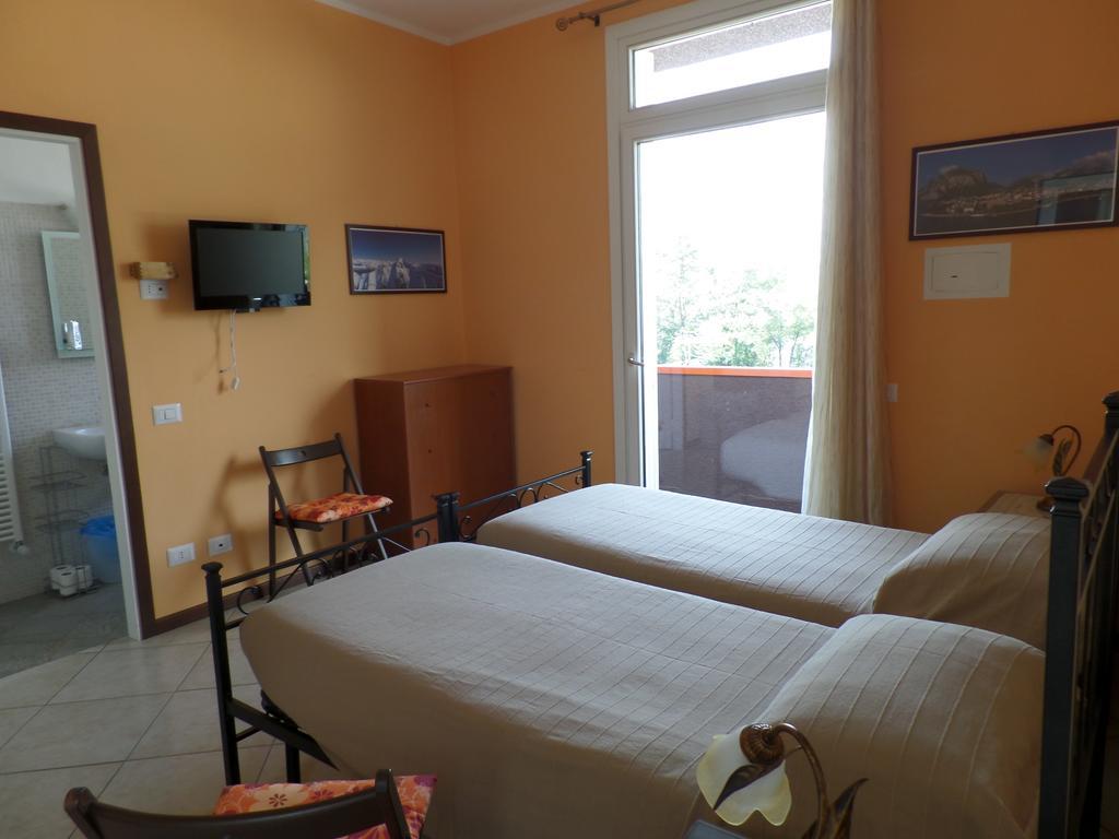 B&B Partenza Funivia Lecco Cameră foto